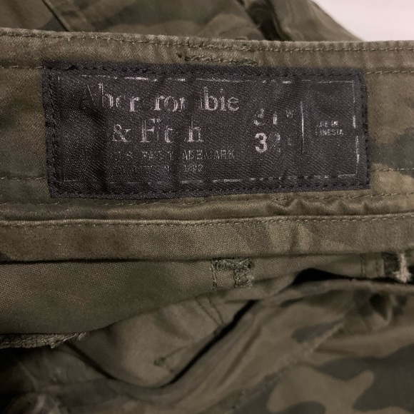 Abercrombie & Fitch Camouflage 4-Pocket Pants - Picture 3 of 7